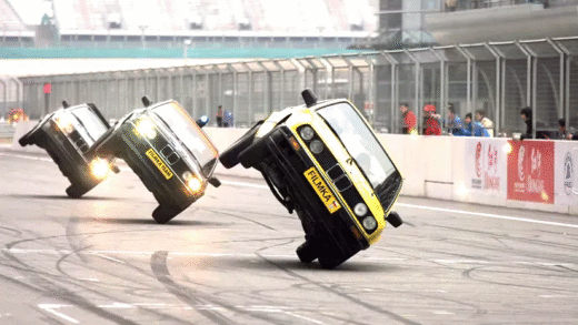 Vehicles performing synchronized driving